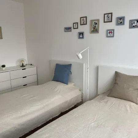 Opustisza7 Apartmán *
